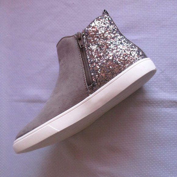 SO NOAH PEWTER SNEAKERS BIG GIRLS SIZE 5  - WOMENS 7 - Picture 4 of 15